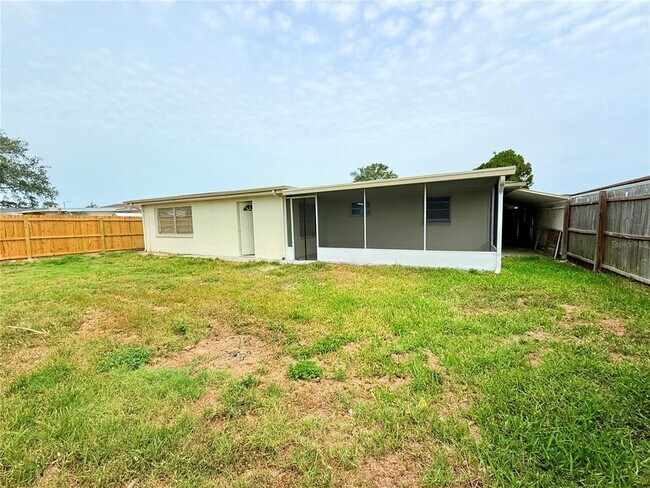 Building Photo - 3548 Umber Rd