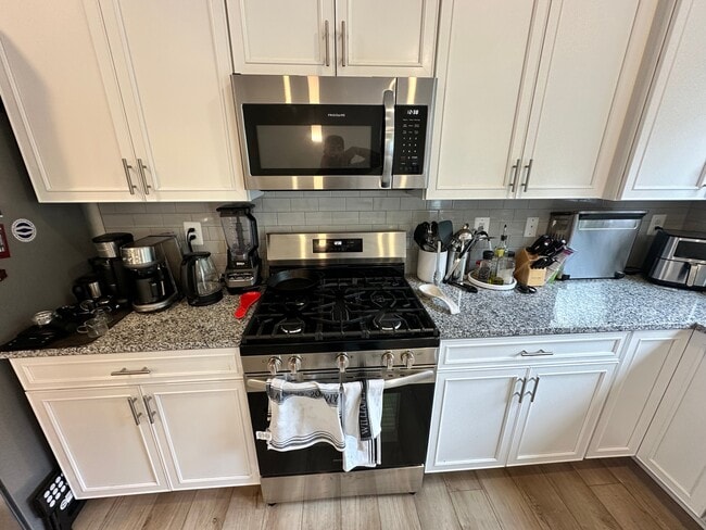 Building Photo - 343 Alluvium Dr