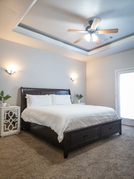 Master Bedroom - upstairs - 118 Pretti Pt
