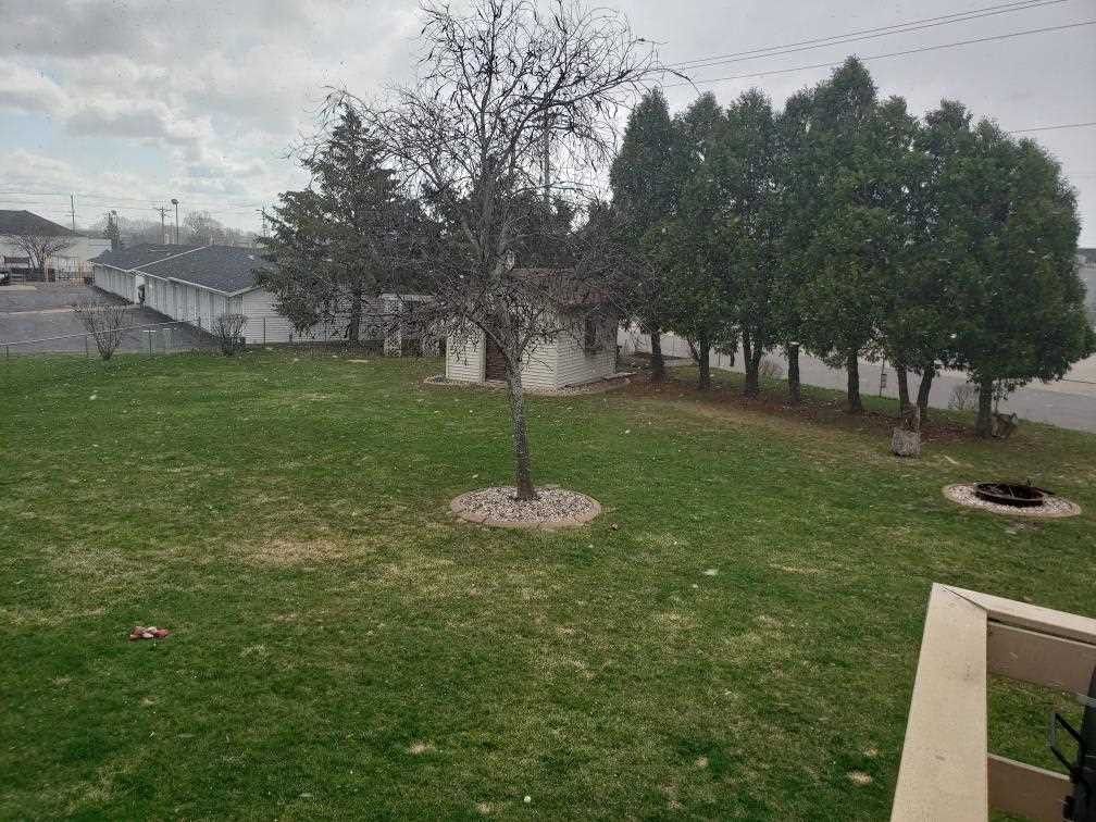Building Photo - 809 W Ridgeview Dr