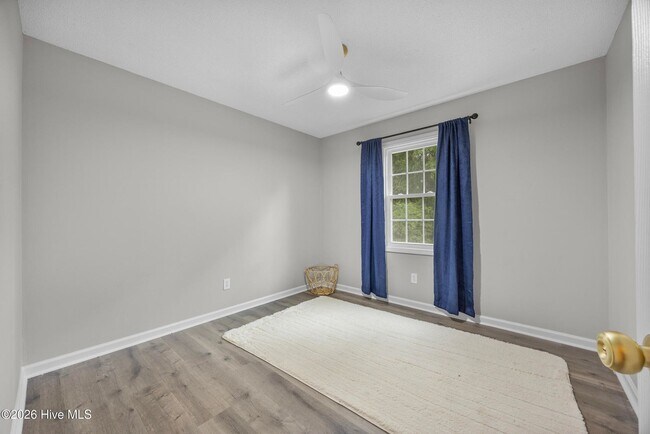 Building Photo - 429 Crow's Nest Ln