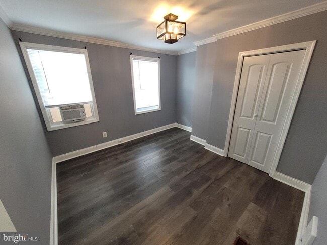 Building Photo - 617 Archer St