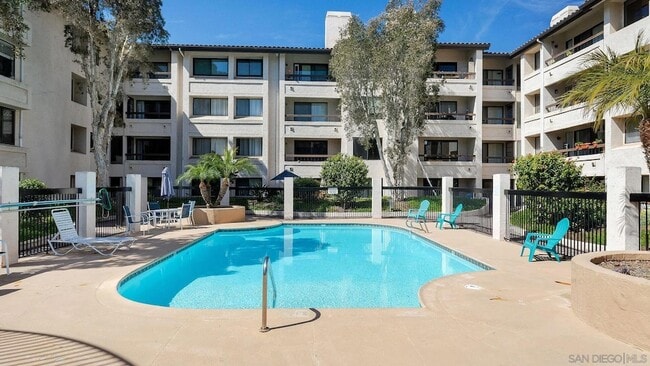 Building Photo - 5765 Friars Rd