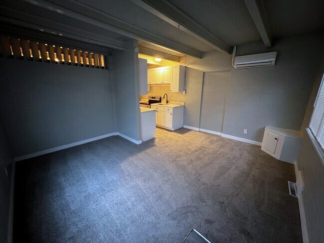 Building Photo - 2253 S 700 E