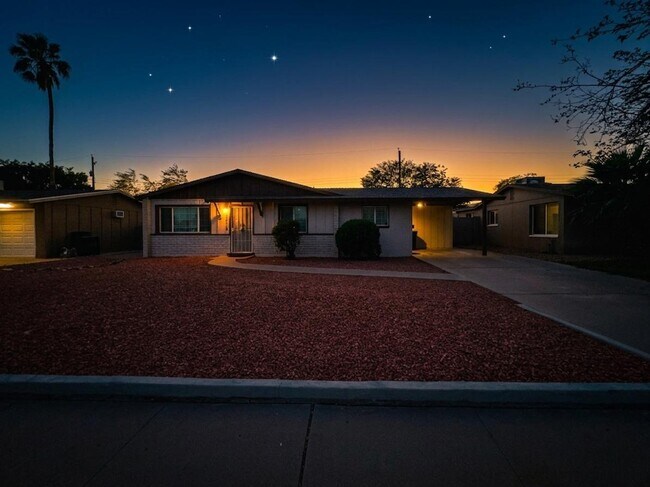 Building Photo - 2018 N Normal Ave