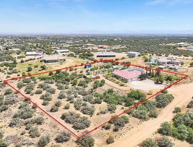 Building Photo - 7438 Woodcliff St