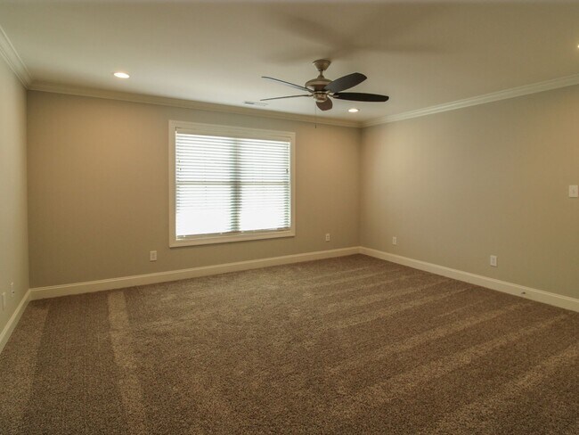 Building Photo - 22921 Cherry Hills Ln