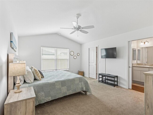 Building Photo - 449 Gilson Loop