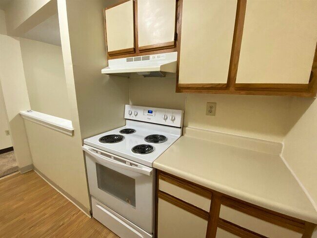 Building Photo - 145 Eastern Ave