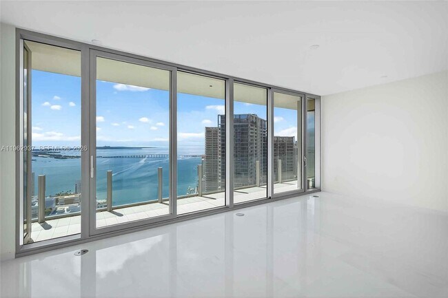 Building Photo - 300 Biscayne Blvd Way