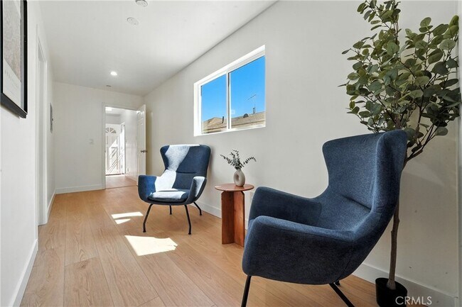 Building Photo - 5841 Arroyo Dr