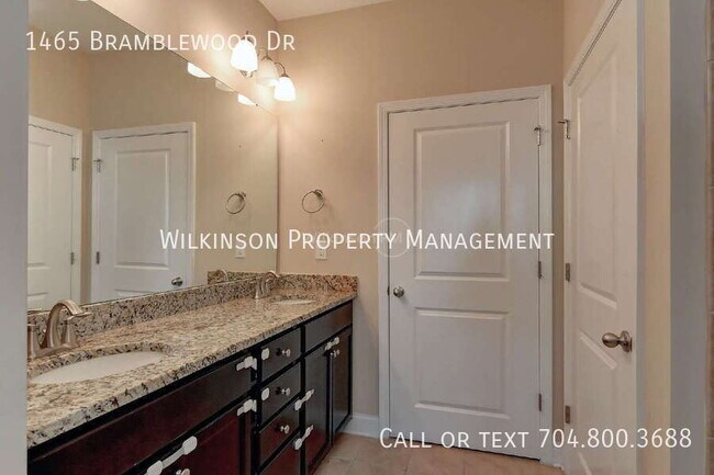Building Photo - 1465 Bramblewood Dr