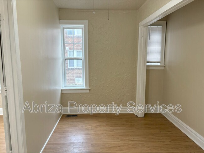 Building Photo - 4215 Neosho St