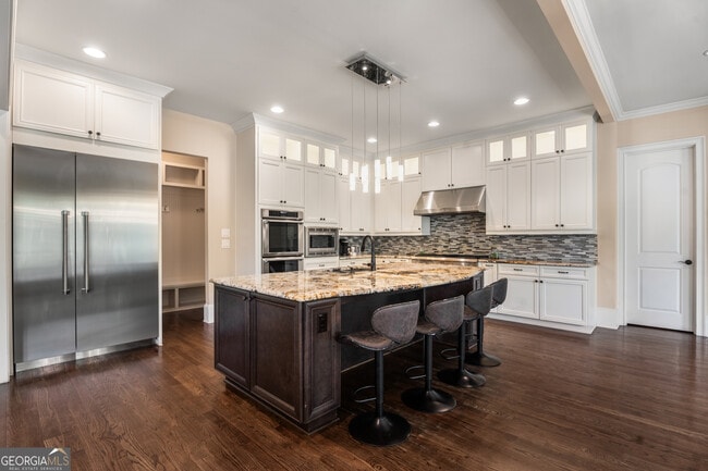 Building Photo - 6552 Long Acres Dr