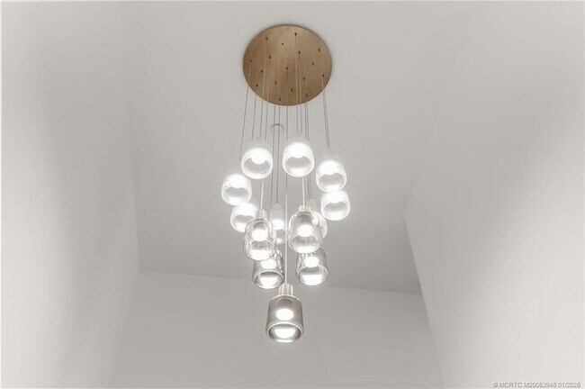 Building Photo - 55 SE Seminole St