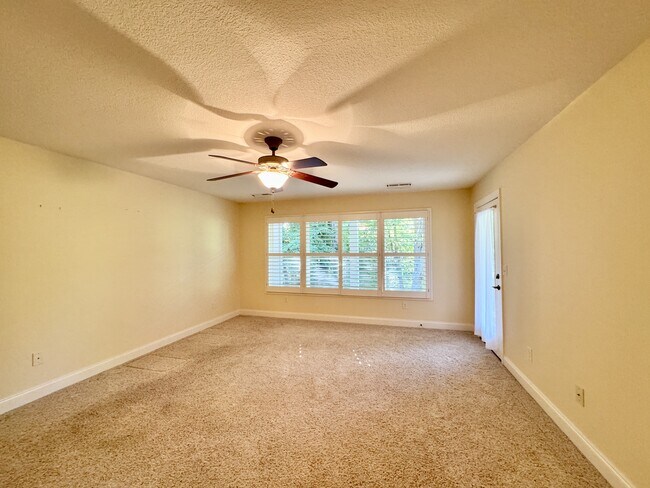 Building Photo - 106 Chota Landing Dr