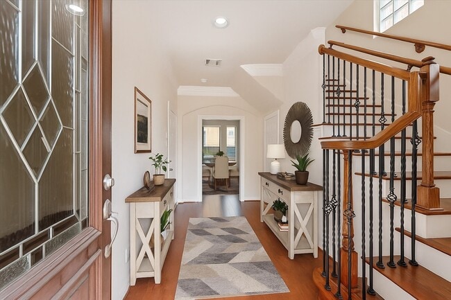 Building Photo - 5502 Lunia Ln