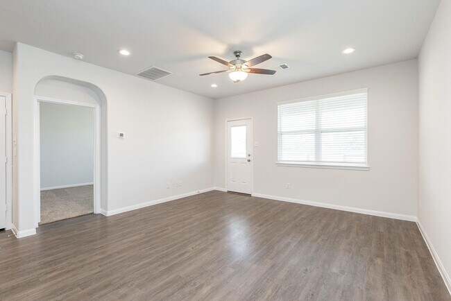 Building Photo - 2931 Orchid Ranch Dr