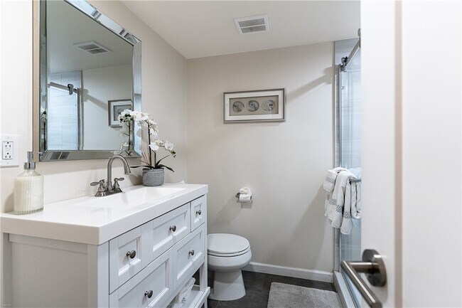 Building Photo - 75407 Montecito Dr