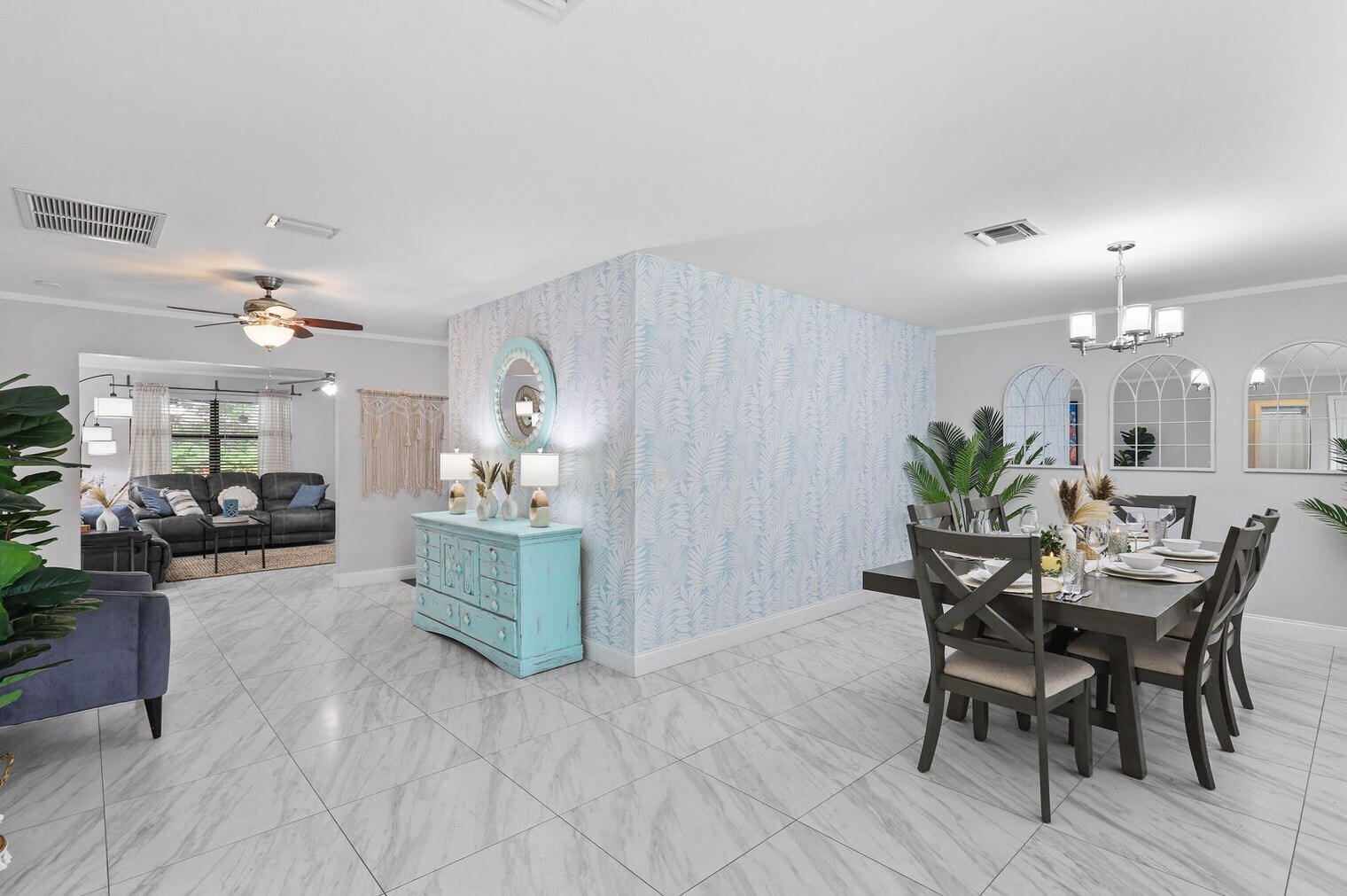 Building Photo - 4416 Fuschia Cir S