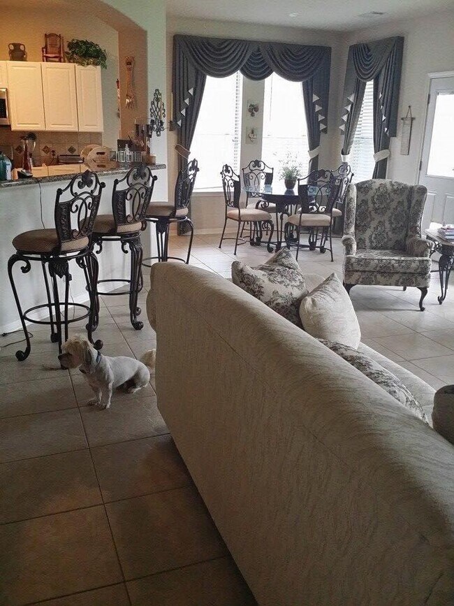 Building Photo - 2322 Trotter Dr