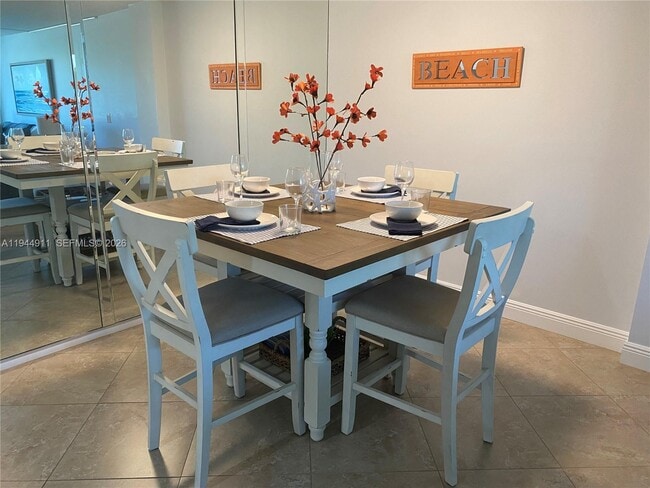 Building Photo - 125 S Ocean Ave