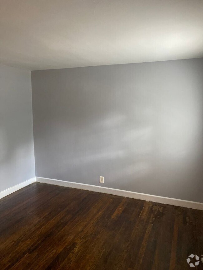 Building Photo - Cozy 2-Bedroom 1-Bath in Charlotte