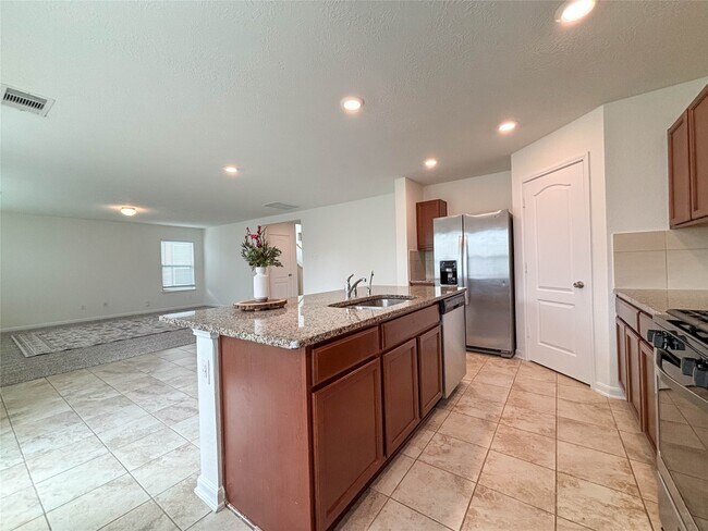 Building Photo - 2527 Boxwood Park