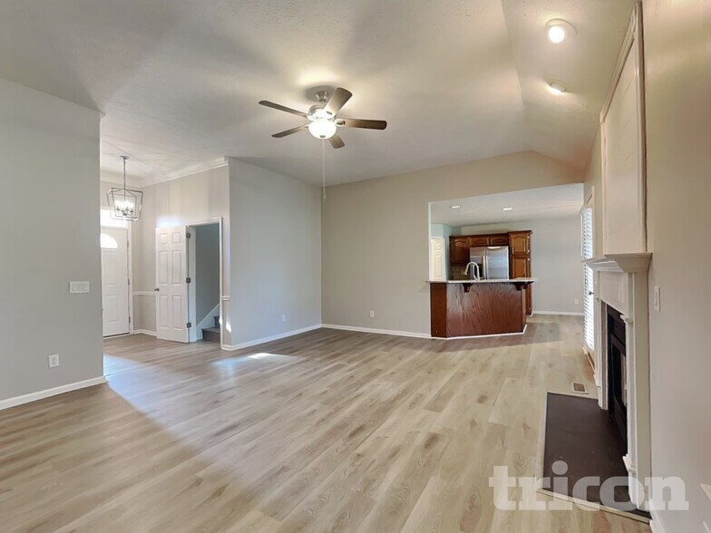 Building Photo - 146B Waterford Way