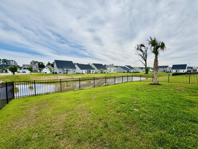 Building Photo - 2464 Campton Lp