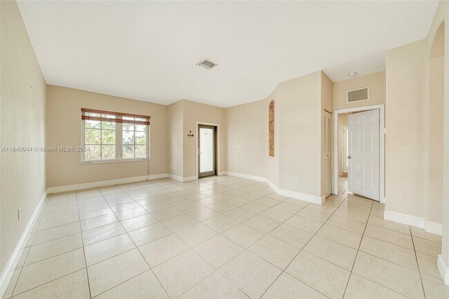 Building Photo - 16544 SW 75th Terrace