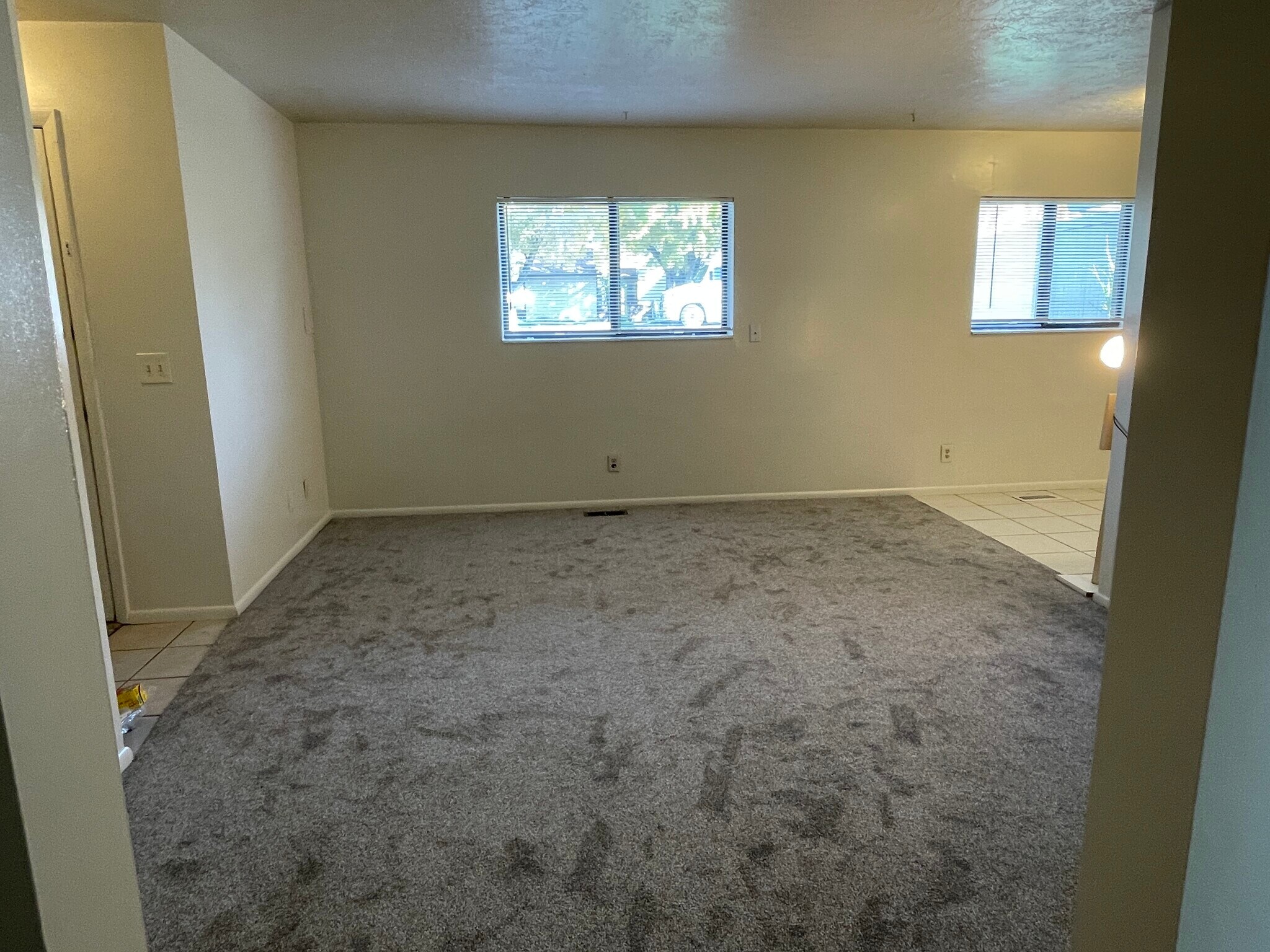 Building Photo - 3943 S 700 W