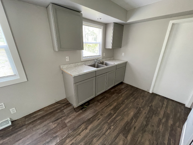 Building Photo - 4514 N 36th Ave