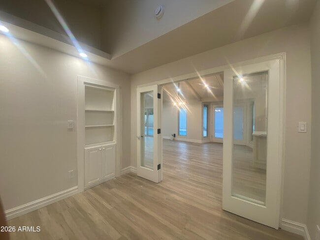 Building Photo - 7606 E Vía De Lindo