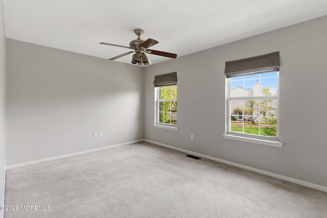 Building Photo - 5 Whistler Dr