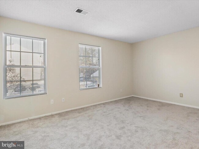 Building Photo - 1108 Huntmaster Terrace NE