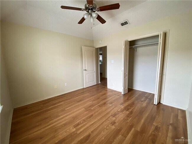 Building Photo - 2501 Hibiscus Ave