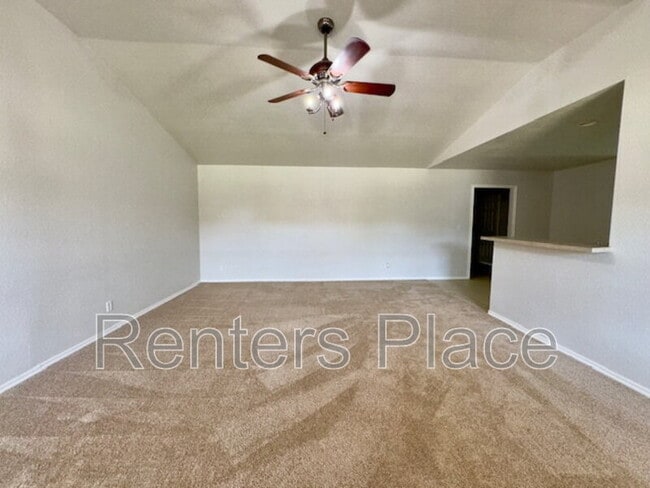 Building Photo - 3605 W Beech