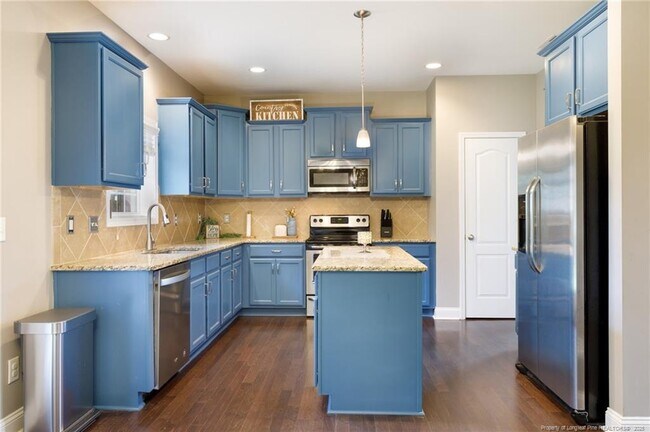 Building Photo - 40 Cherry Hill Dr