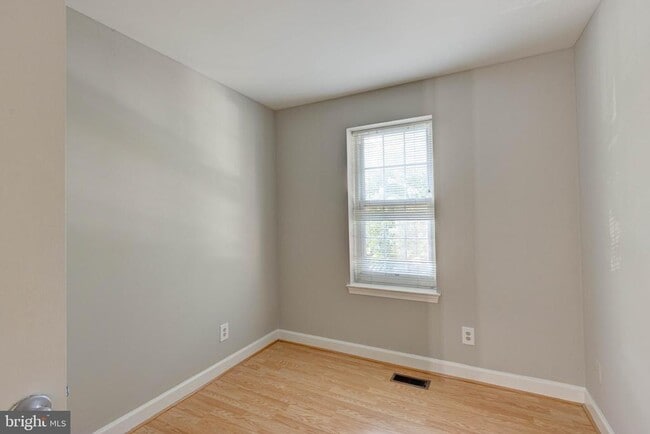 Building Photo - 3934 Chesterwood Dr