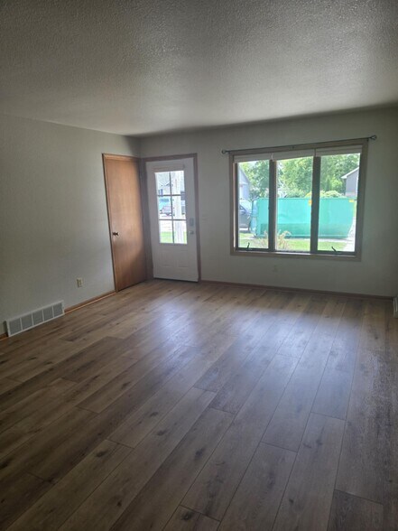 Building Photo - W3176 Elm Ln