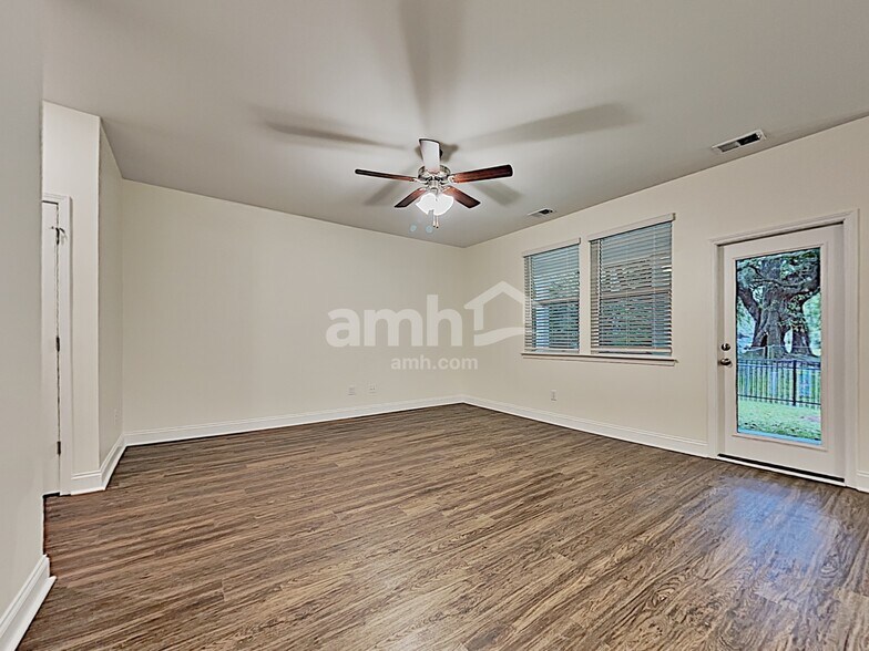 Building Photo - 178 Sweet Gum Dr
