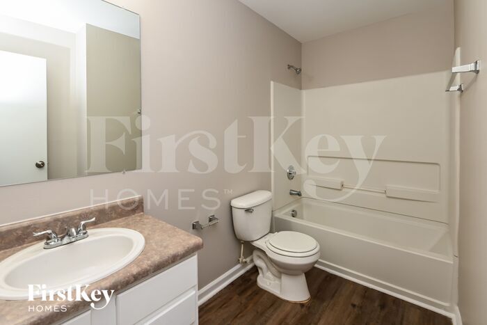 Building Photo - 1362 Haestad Ct