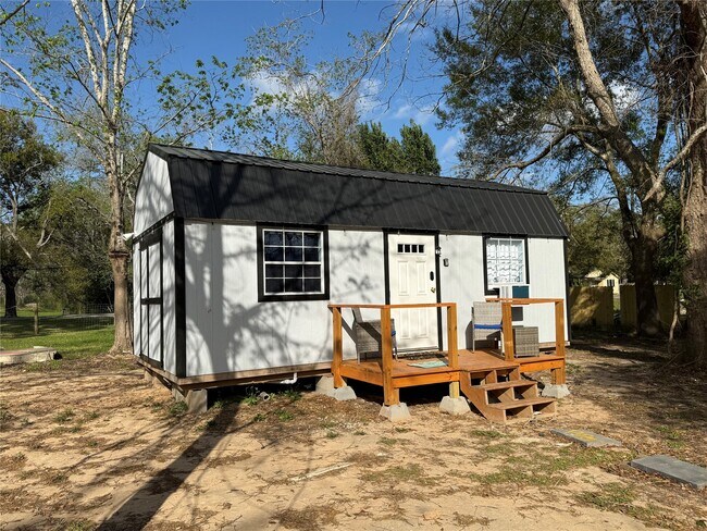 Building Photo - 13298 County Rd 190