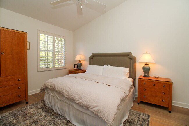 Building Photo - ** BONITA BAY ** BEAUTIFUL 2 PLUS A DEN FU...