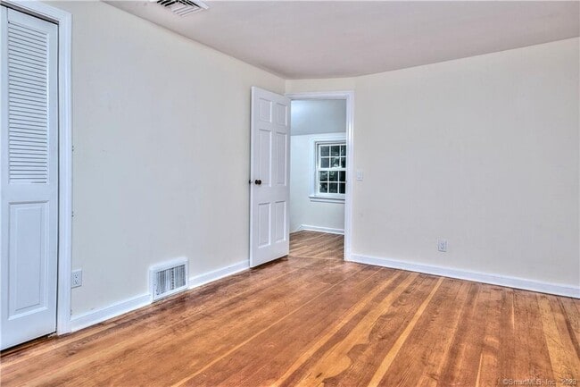 Building Photo - 30 Catherine St