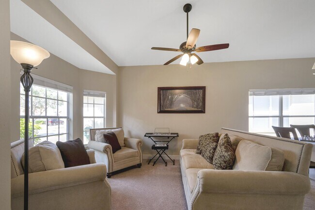 Building Photo - 5145 Marbella Isle Dr