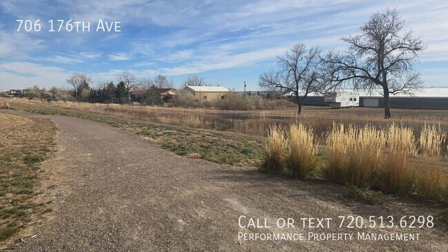 Building Photo - 706 176th Ave