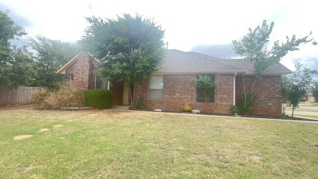 Primary Photo - 1337 NW 138th St