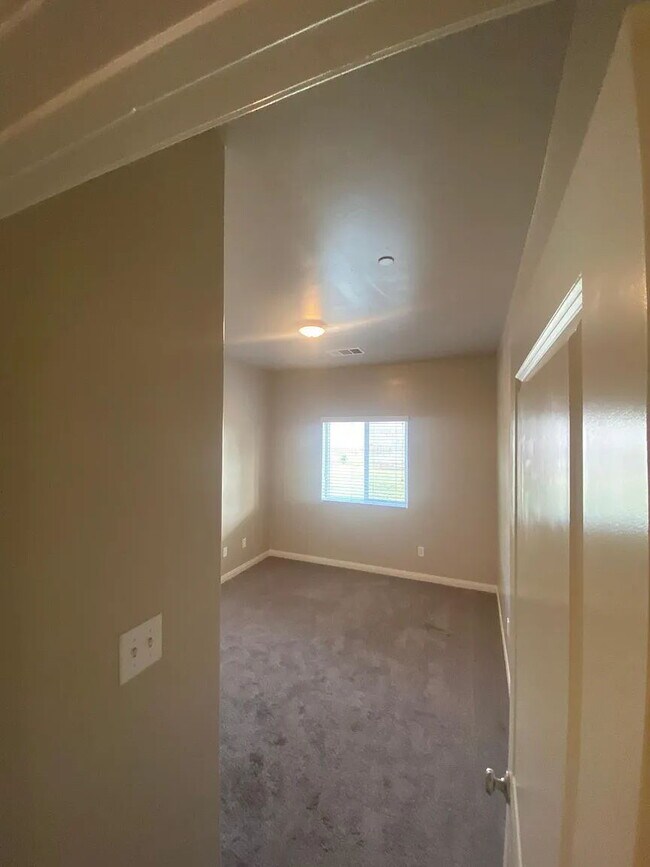 Building Photo - "Experience Spacious Living: 3-Bed Oasis with 4 Full & 5 Half Baths in Idyllwild!"